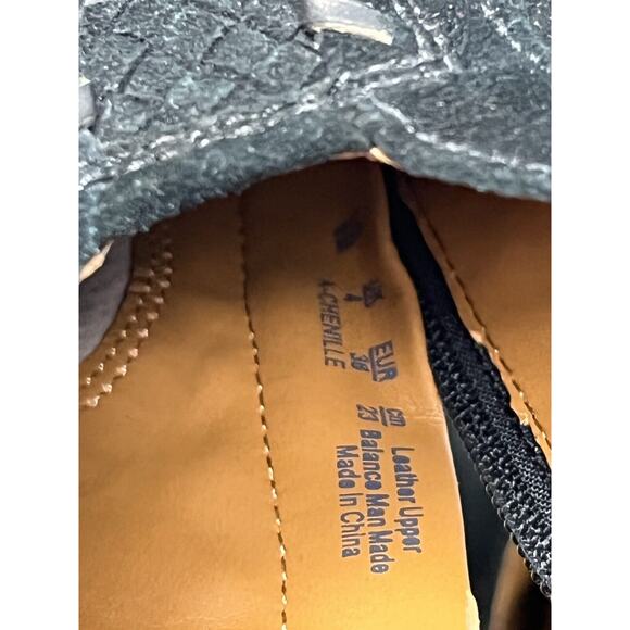 Franco Sarto Ankle Boots Women's Size 8 M Black Suede Leather Side zip Booties - Picture 5 of 8